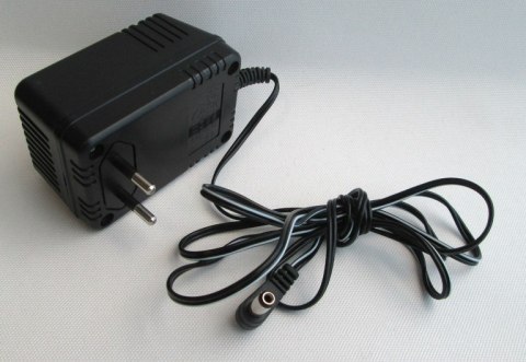 Zasilacz Ładowarka 12V 500mA Kc0042 Krótkie Bolce